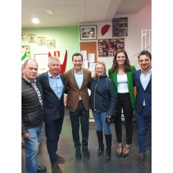 El PP de Viladecans con Juanma Moreno, Presidente de Andalucía