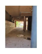 Un parque en el patio del antiguo ambulatorio de Dos de Mayo