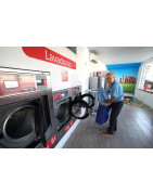 Volvemos a pedir que se pongan lavadoras industriales para los clubs en las instalaciones deportivas