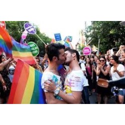 Apoyamos el manifiesto LGTBI pese a que creemos que no hay que señalar al colectivo