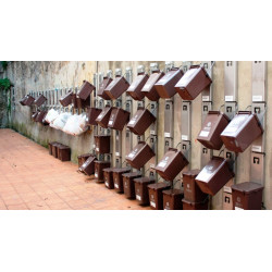 Paralizacion parcial y temporal de la recogida puerta a puerta de residuos