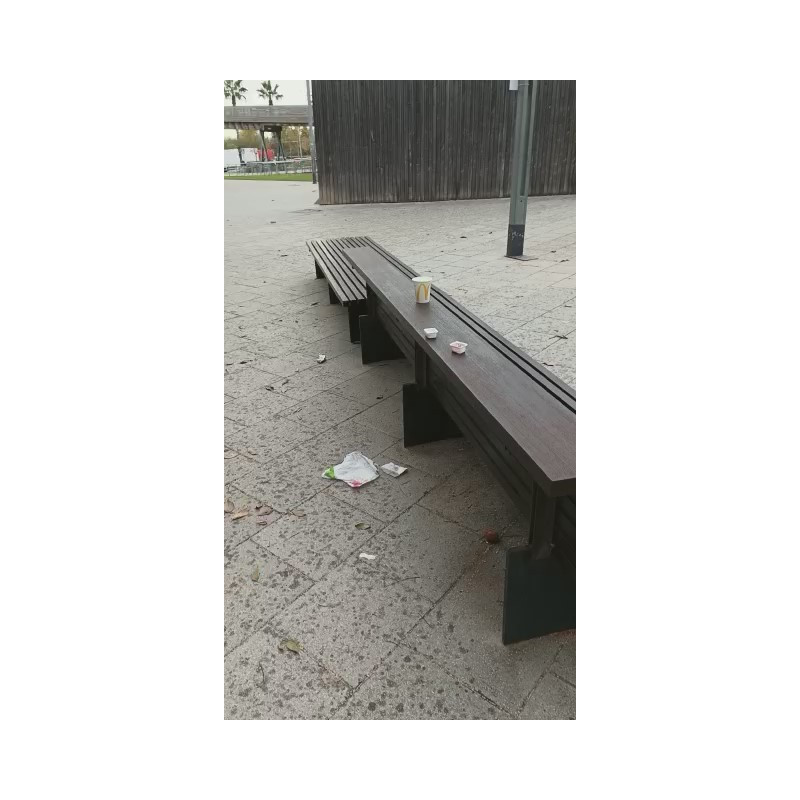 La limpieza es una asignatura pendiente en Viladecans